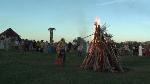 Купала. Зажигание костра. Реконструкция. (фестиваль Купалица в Любограде)