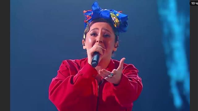 Певица Манижа начала побеждать!