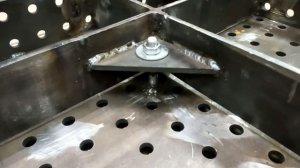 Выдвижные колёса на сварочном столе