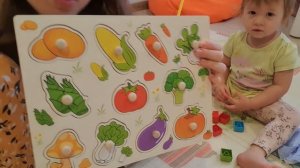 Ребенку 1 год и 9 месяцев. Как дочка разговаривает и другие умелки. Как работаю в декрете.