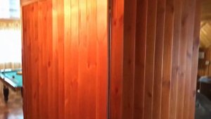 КОМПАКТНАЯ ЛЕСТНИЦА В ЗАГОРОДНОМ ДОМЕ. ЛЕСТНИЧНЫЙ ПРОЕМ 1М Х 1,5М