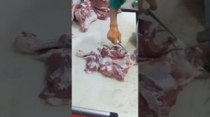 Свинная лопатка (обвалка).
