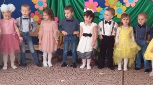 Песенка для мам (8 Марта, средняя группа) 2021