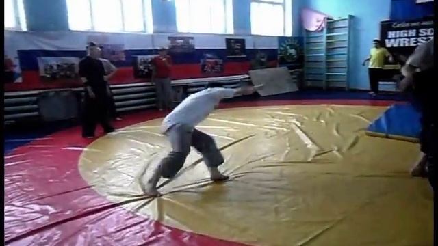 Разминка на батл.Калтан 2011. Ex-run Razor смотреть онлайн