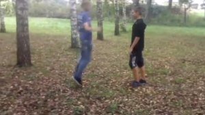 Два далбаёба дерутся