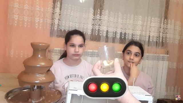 ШОКОЛАДОВ ФОНТАН ПРЕДИЗВИКАТЕЛСТВО!!!!!!?? смотреть онлайн