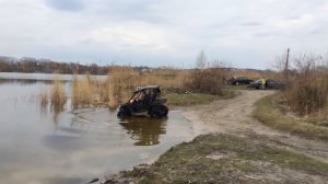 Багги BRP Can-Am Commander 1000