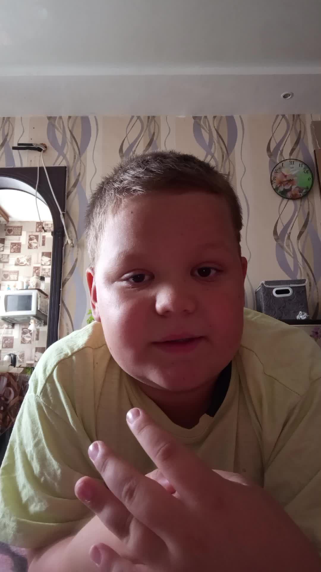 каждые 10 подписчиков делаю видео с откры тью