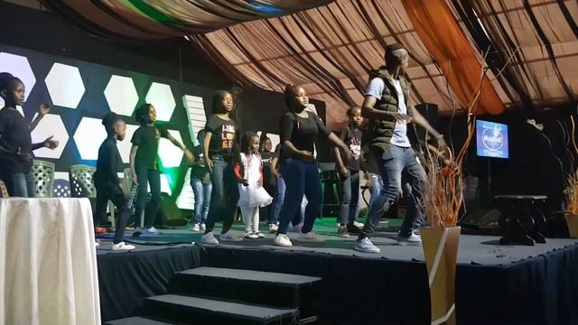 Mavuno Mashariki kids dance team -Salt of the earth. смотреть онлайн