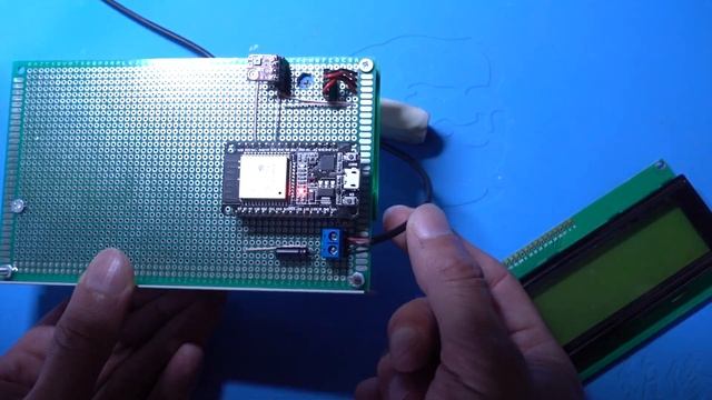 Wi Fi часы календарь термометр погода на ESP32 и LCD смотреть онлайн