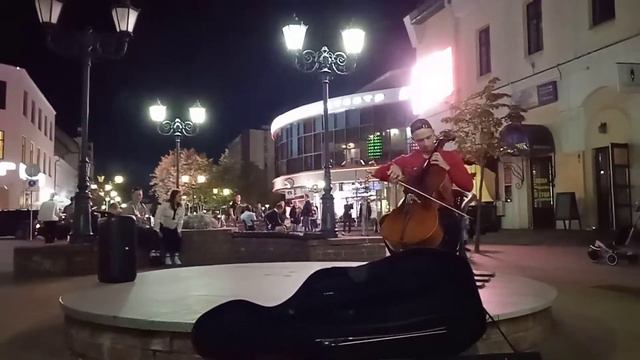 13.09.2021 Brest Belarus.... виолончель... вечером....на Советской.... Прогулки с Викторией. смотреть онлайн
