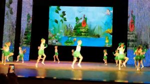 Танец маленьких лягушат.