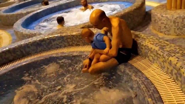 Vlog: Много 💧воды.Как мы сходили в аквапарк Питерлэнд смотреть онлайн