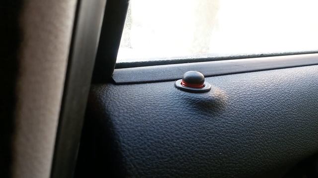 кнопка - фиксатор замка двери смотреть онлайн