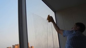 Магнитная щетка ? Панорамное стекло 6мм. Помыть окно снаружи можно так?