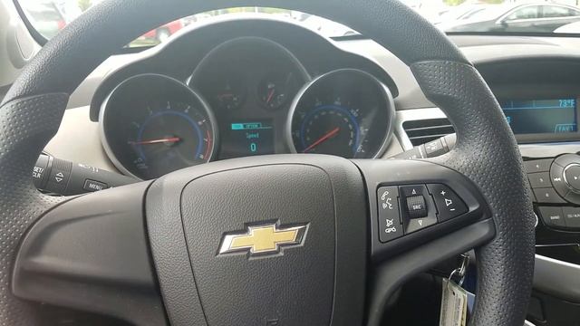 2015 Chevy Cruze LS Sedan - Blue Ray Metallic смотреть онлайн