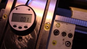 Установка цифровой линейки УЦИ на поперечную подачу китайского станка ТRIOD-400