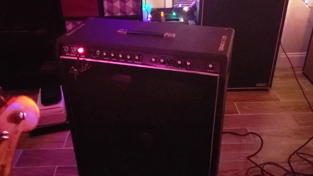 1978 Fender Studio Bass 1x15 Combo Amp Testing and Soundcheck смотреть онлайн