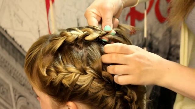 Мастер класс «Техника плетения кос» How to do braiding смотреть онлайн