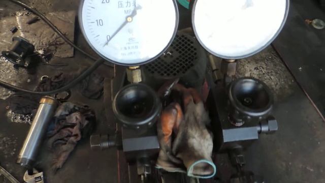 Prestressed jackQYC270 and oil pump operation смотреть онлайн