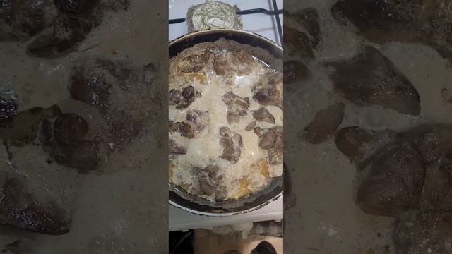 Печень куриная , тушёная в молоке и сметане.?? смотреть онлайн