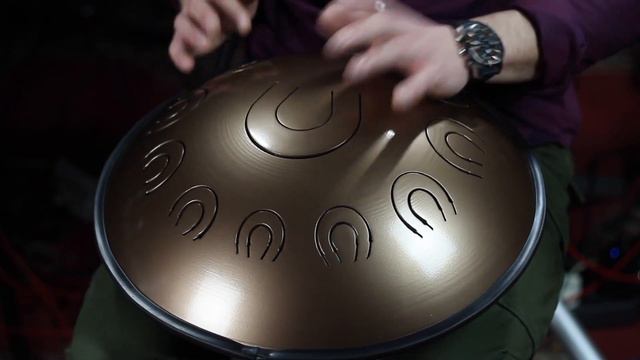 Jakub Rybka - Estas Tonne Music - Introspection [Tongue Drum] смотреть онлайн