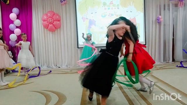 #выпускной в детском саду #тюмень танец #краски #детскиетанцы