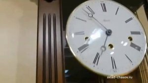 Настенные часы механические Hermle 70707-Q10351 с маятником и боем.