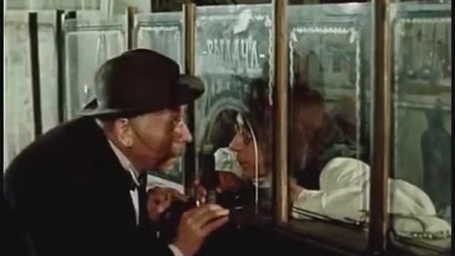 У вас керосин есть? Так вот керосином тоже не смывается