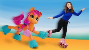 Игры для детей Как Мама: My Little Pony устроили прием! Веселые игрушки и игровые наборы детям