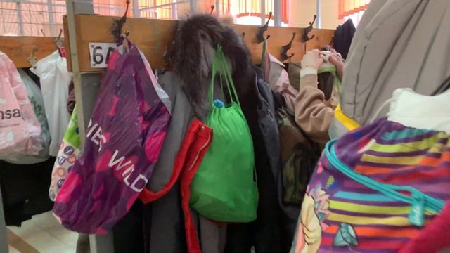 Мой школьный день🏫/Ходим в школу с игрушками🧸 смотреть онлайн