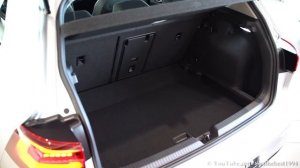 2020 VW Golf 8 1.5 eTSI (150hp) - Sound & Visual Review!