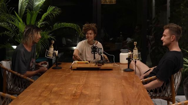 Что такое проявленность? Зачем создавать контент и как общаться с внутренним критиком?