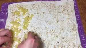 Готовим с сушёными грибами: пирожки-улитки с белыми грибами и дождевиками