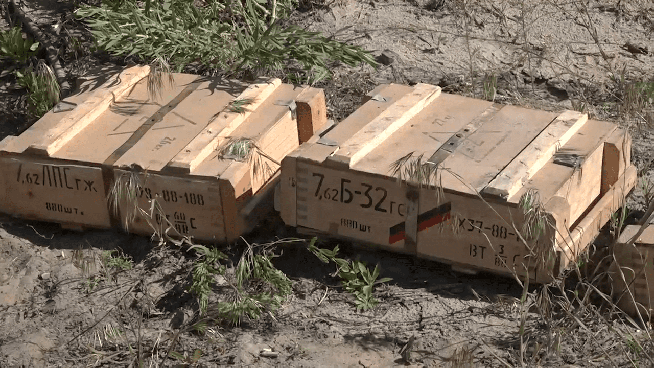 Более 13 тысяч патронов, ручные гранаты и заряды к РПГ-7 изъяли сотрудники полиции в Северодонецке