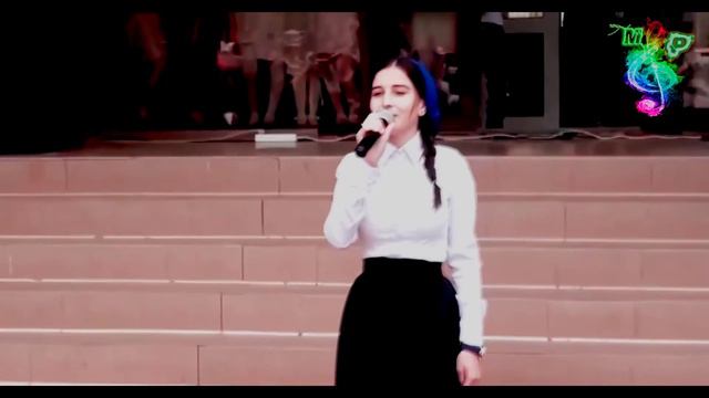 ДО СЛЕЗ!! Песня Маме 2017 Вся школа в слезах Чеченка поет красиво смотреть онлайн