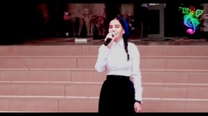 ДО СЛЕЗ!! Песня Маме 2017  Вся школа в слезах  Чеченка поет красиво