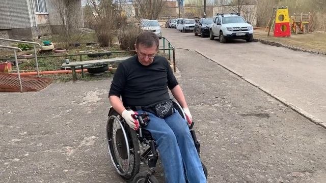 Обзор электроколяски на первом выезде.