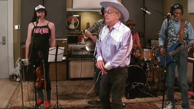 Lavender Country - Stand On Your Man - Daytrotter Session - 4/30/2018 смотреть онлайн