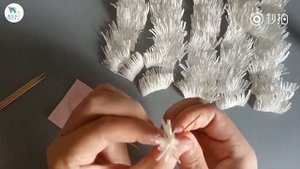 Одуванчики из гофрированной бумаги  Мастер класс