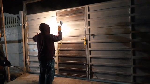 Ворота своими руками). Сэкономили 1200$.