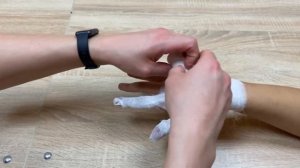 Спиральная повязка на все пальцы кисти (перчатка) - Spiral bandage on all fingers (knight`s glove)