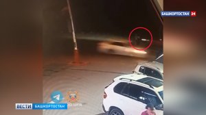 Момент наезда иномарки на пешехода на улице Интернациональной в Уфе попал на видео