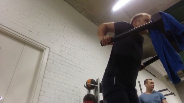 Спортивный мужик! #УниверсальнаяАдекватность смотреть онлайн