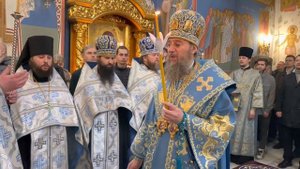 Архангельский глас вопием Ти, Чистая:Радуйся, Благодатная, Господь с Тобою.