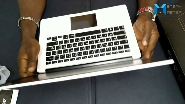 Vidéo de déballage (Unboxing) Accent Notebook Smart 140 смотреть онлайн