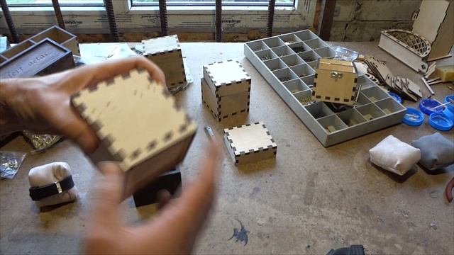 Шкатулка для часов, изготовление на лазерном станке смотреть онлайн