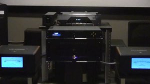 Aurum Cantus Volla Speaker Listening