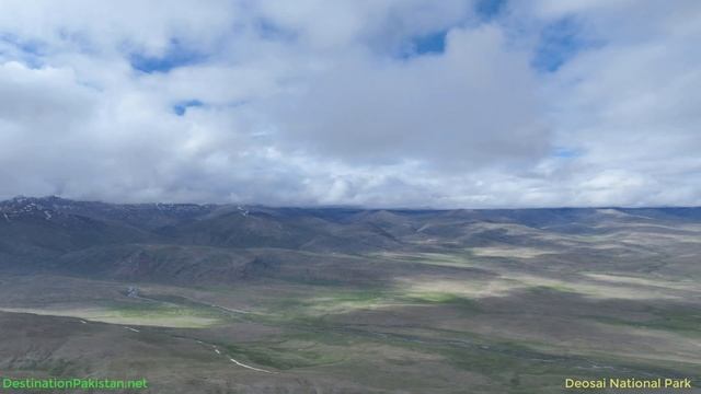 Soaring High: DJI Mavic 3 Captures the Breathtaking Beauty of Deosai National Park in Splendor смотреть онлайн