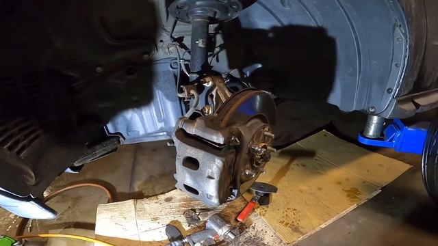 2016 Nissan Pathfinder Brake Pads Front and Rear Replacement.